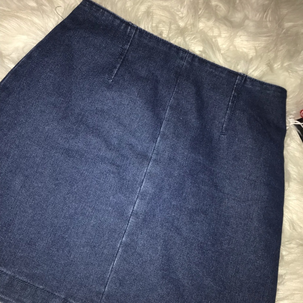 LAST CHANCE❗️ F21 denim skirt - Picture 3 of 6